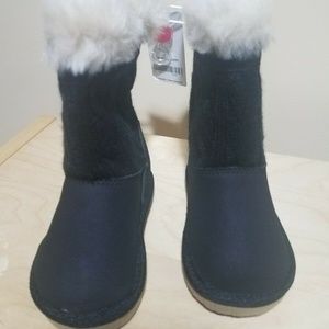 Baby Carter's Fur/Fleece Lined Boots - Size 5